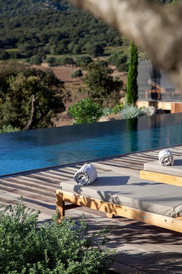 LʼÎle-Rousse Hotel Restaurant Villa Josephine מראה חיצוני תמונה