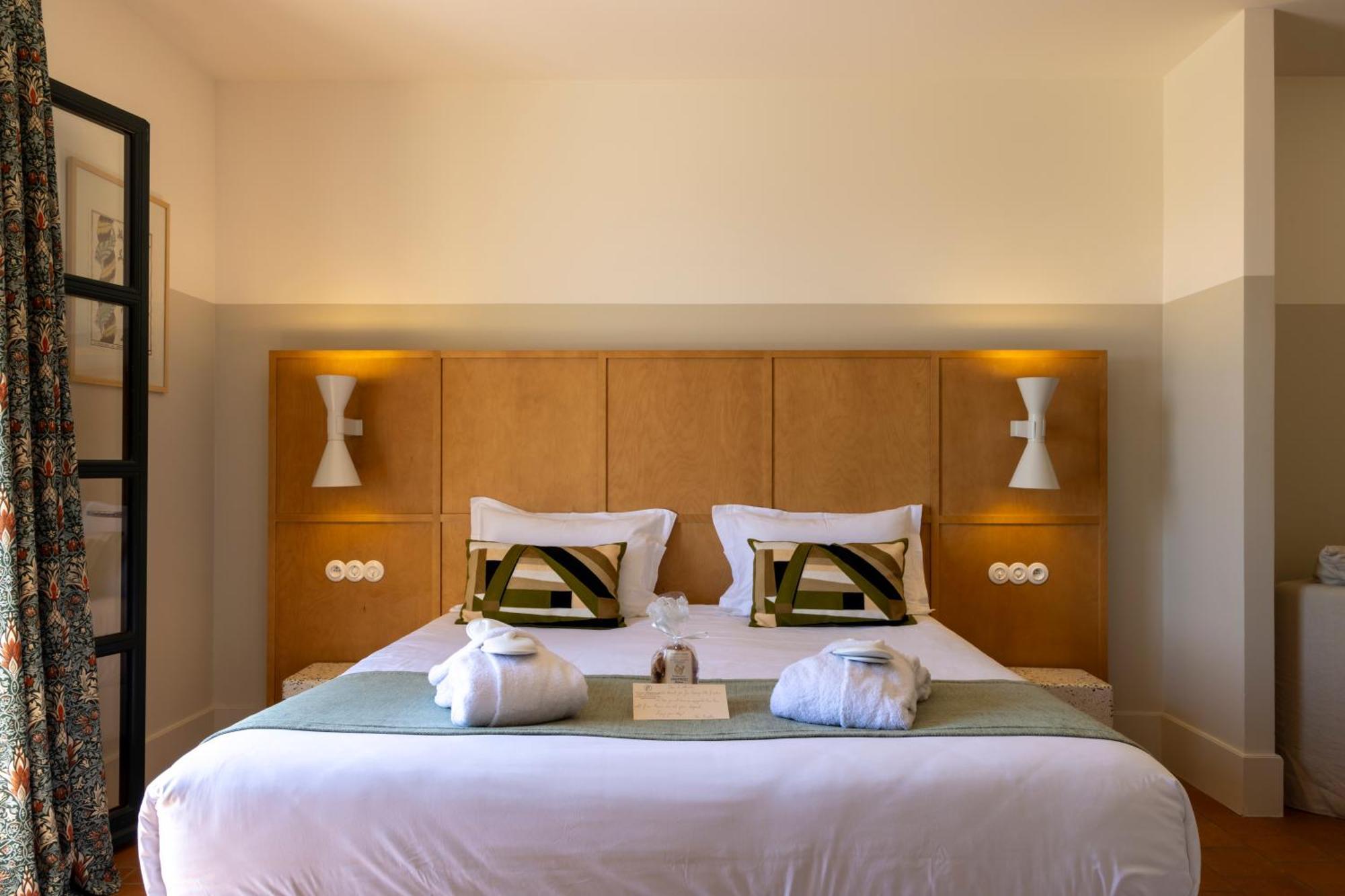 LʼÎle-Rousse Hotel Restaurant Villa Josephine מראה חיצוני תמונה
